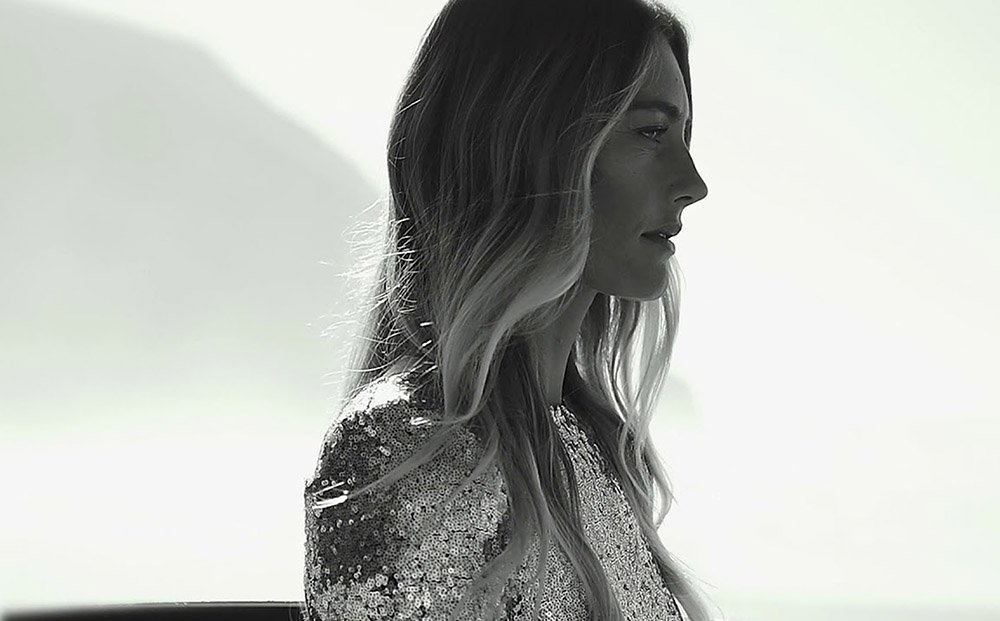 Entrevista a Joana Schenker - Para mim ser loira é