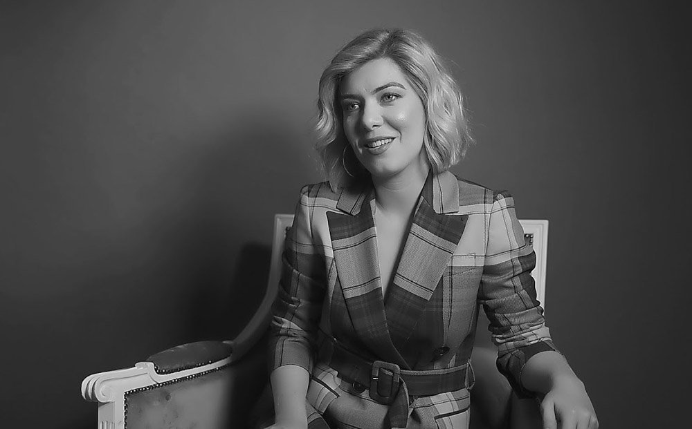 Entrevista a Raquel Strada - Para mim ser loira é