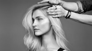 Tratar o couro cabeludo para um cabelo saudável