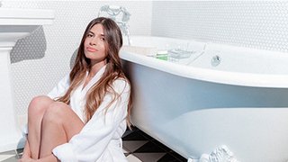 Scrub Stories 2 Article Kérastase