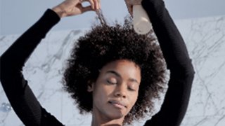 spray para caracóis para cabelo encrespado