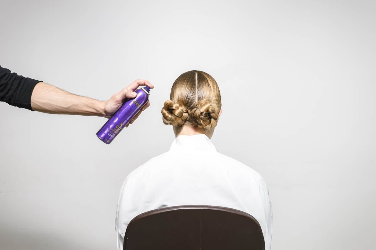 Passo 8 do Tutorial Braided Buns Kérastase