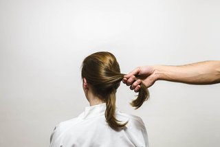 Passo 7 do Tutorial Deconstructed French Twist Kérastase