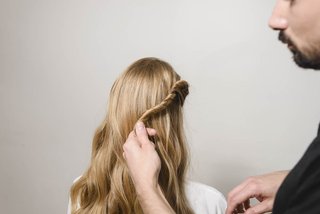 Passo 4 do Tutorial Summer Bohemian Rolls Kérastase